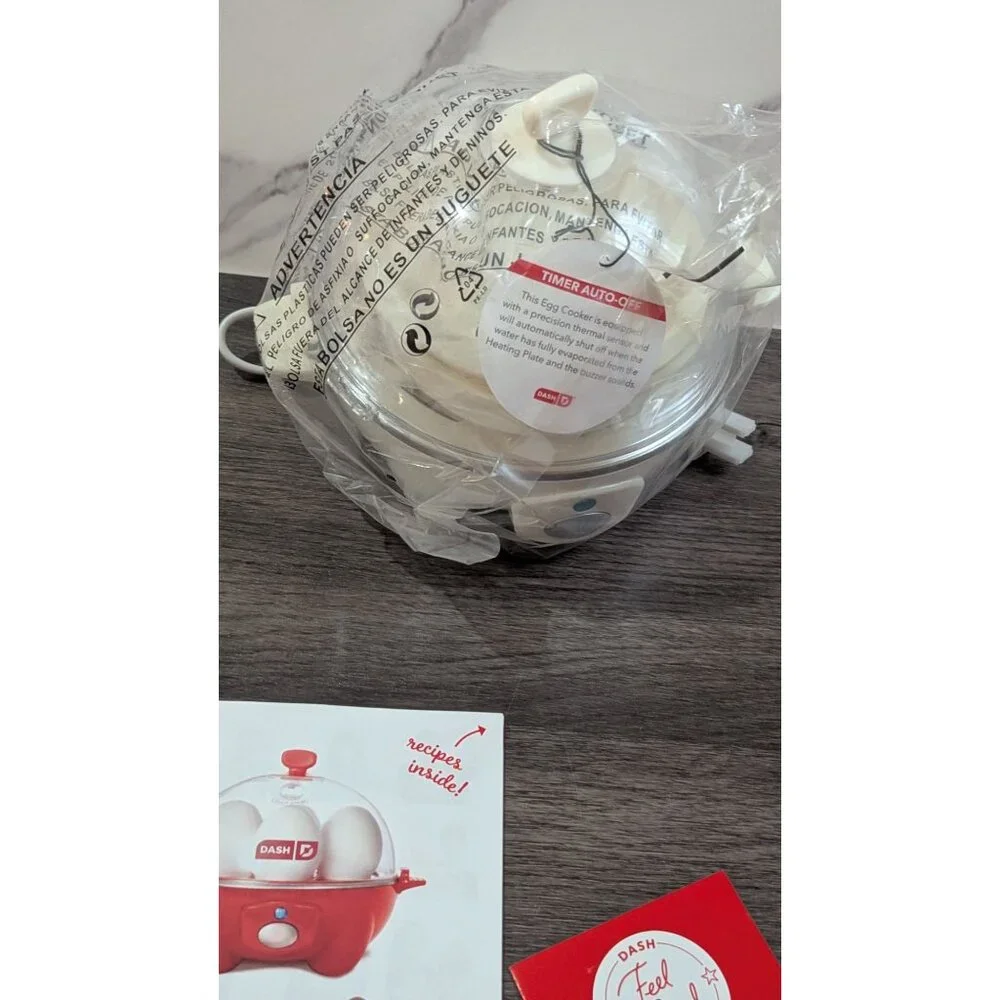 Dash Rapid Egg Cooker DEC005 White 6 Egg‎ Capacity Auto-Off 360 Watts New In Box